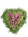 Cuore floreale di rose rosa